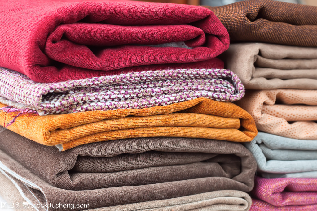 堆疊與折疊 紡織品的創新維度