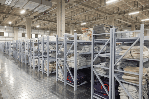 小預(yù)算過(guò)精致生活 淘工廠直通宿舍，針織品批發(fā)開(kāi)啟學(xué)生快車道